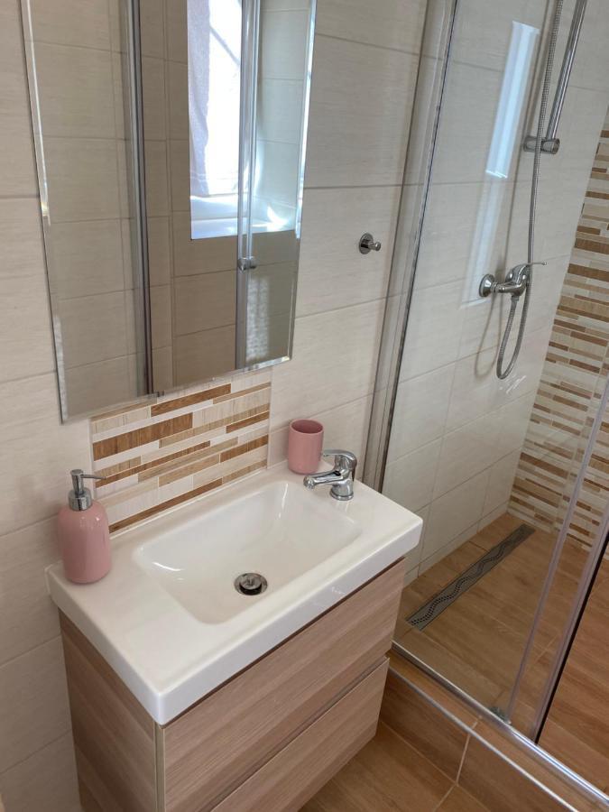 Satys Apartments Ostrava Bagian luar foto